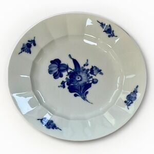 Royal Copenhagen Blue Flowers Ribbed Dinner Plate 8549‎ Hand Painted 10.25"